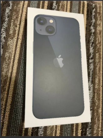 iPhone 13 256GB Midnight Brand New Sealed Unlocked with Warranty in Cell Phones in City of Toronto - Image 2