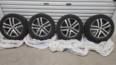4 Winter Tires on VW Golf 2018 Alloy Rims – 205/55R16 94H Continental WinterContact (85%) Descriptio...