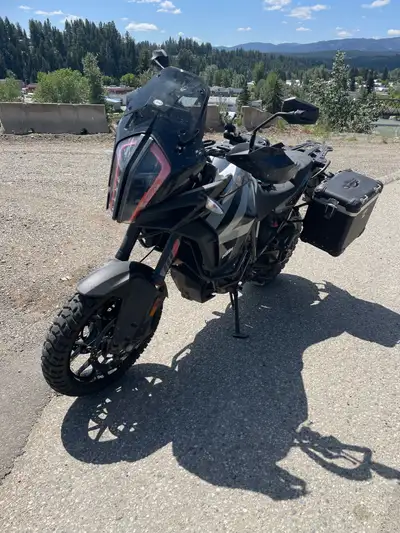 2020 KTM 1290 Super Adventure S 33100 KMS Full service August 2024 ( all fluids flushed, oil change,...