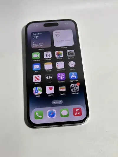 Apple iphone 13 Good Condition Téléphone : 514-331-2161 Adresse : 1468 boulevard Côte-Vertu Montréal...