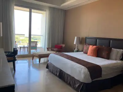 selling Grand Luxxe timeshare contract, View more
