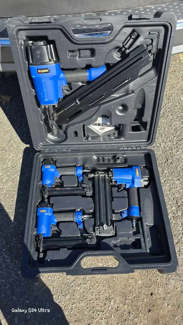 ensemble cloueuses pneumatiques  in Power Tools in Longueuil / South Shore - Image 4