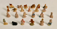 VINTAGE COMPLETE SET (24)  OF WADE FIGURINES WHIMSIES RED ROSE