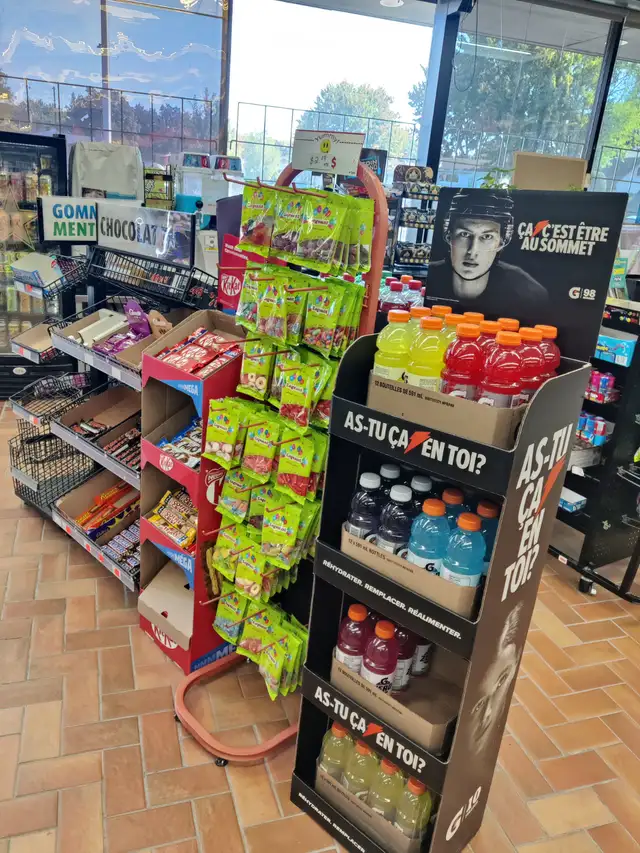 Fonds de commerce. Dépanneur Provi-Soir in Other in Laval / North Shore - Image 8