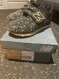 New balance kids sneakers souliers enfant 10 