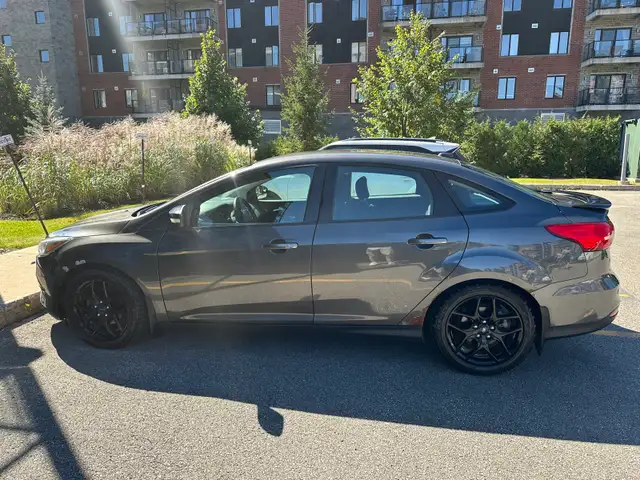 2016 Ford Focus SE581029080063037446