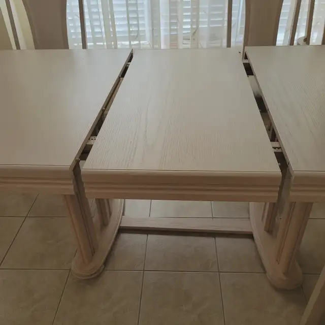 Solid Wood Dining Room Cabinet + Table & 6 Chairs Flash Sale in Dining Tables & Sets in Markham / York Region - Image 9