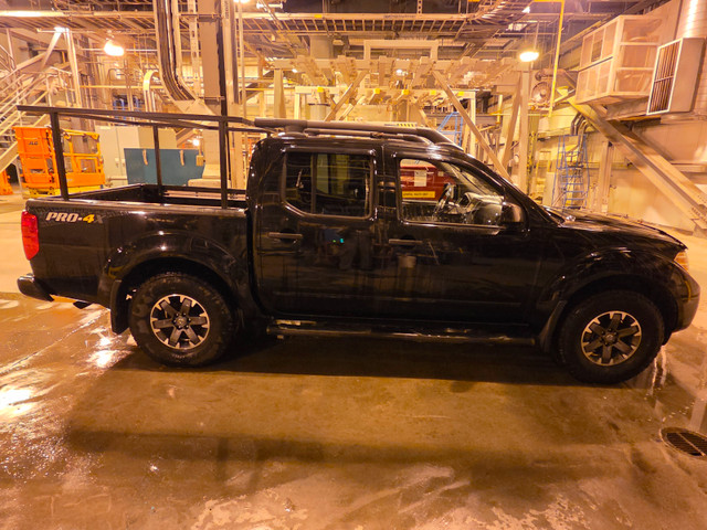 2018 Nissan Frontier Pro4x in Cars & Trucks in Calgary - Image 2