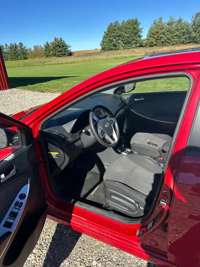 2012 Hyundai Accent 596423486231685125