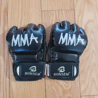 BRAND NEW MMA BOXING GLOVES