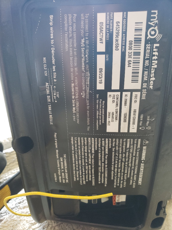 USED LiftMaster myQ 1/2 HP Chain Drive Garage Opener t-bar incl. in Garage Doors & Openers in Mississauga / Peel Region - Image 3
