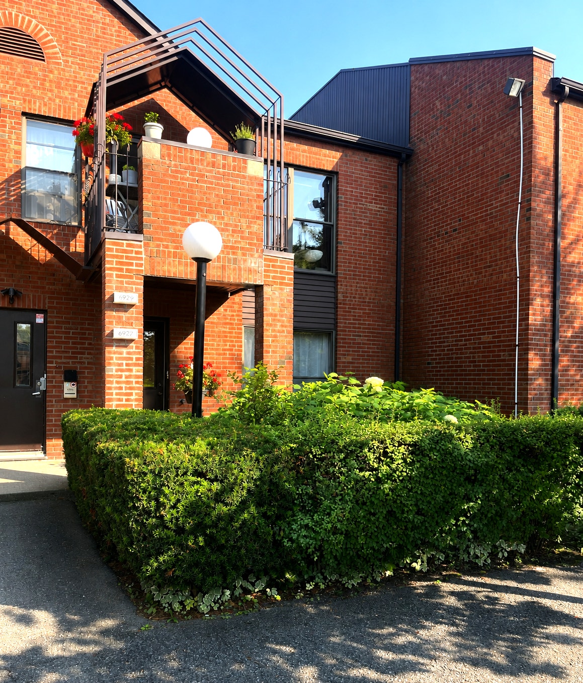 Condo 4 ½ à vendre par la succession, à découvrir! — photo 1