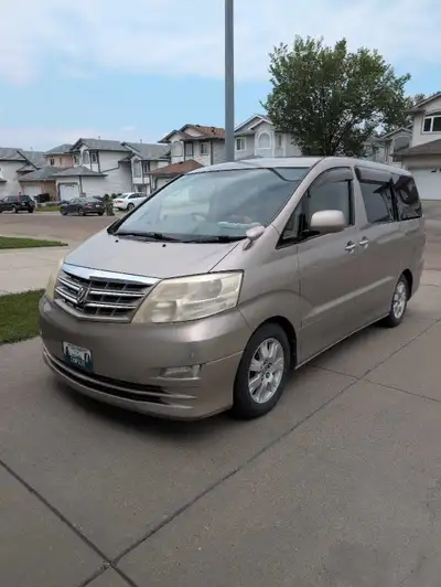 Toyota alphard JDM minivan 2007,152000km, excellent condition must see, rust free,AC, Cruise control...