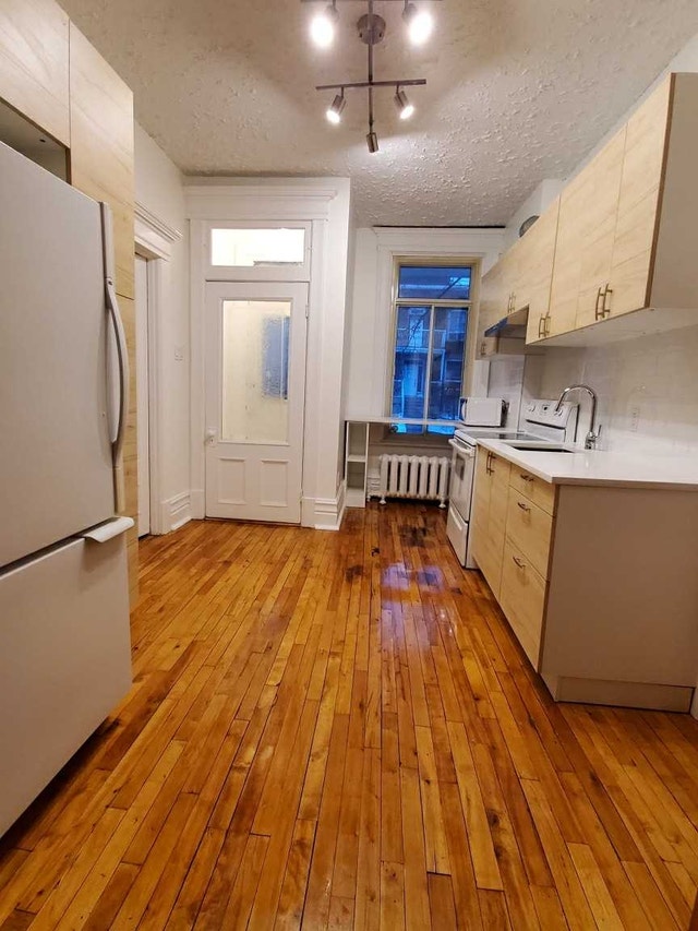 chambre meublée tout inclus all included room for rent — photo 3