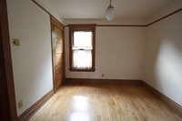 Available NOW! Private Large Bedroom with parking spot