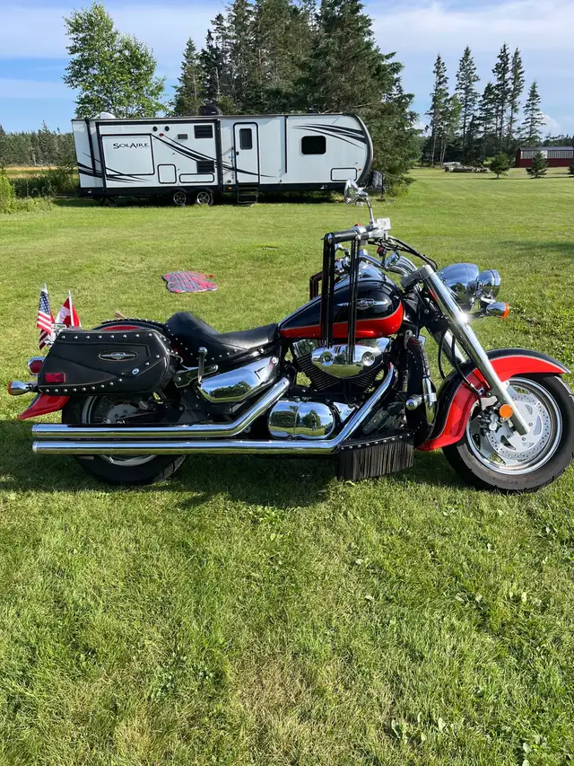 2009 suzuki boulevard in Street, Cruisers & Choppers in Truro - Image 4