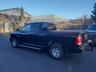 Dodge Ram 1500 2015, aut 8 vit, moteur V6 3.0L ecodiesel (DEF/EGR deleted) 180.000 km. Parfait condi...