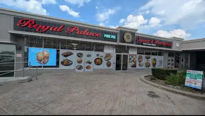 NOW HIRING!! LOOKING FOR PROFESSIONAL LINE COOK! PURE VEGETARIAN, View more