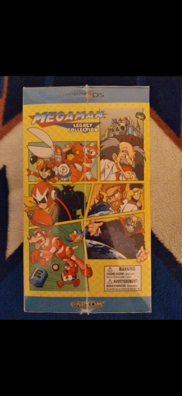 Megaman Legacy Collection & Gold Megaman amiibo in Nintendo DS in Winnipeg - Image 2