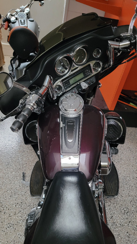 New Price! 2007 Harley Davidson Electra Glide Ultra Classic in Touring in Trenton