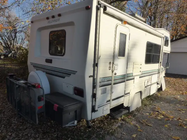 Unique Class C RV 1993 Thor Millennium Elite in RVs & Motorhomes in Ottawa - Image 3