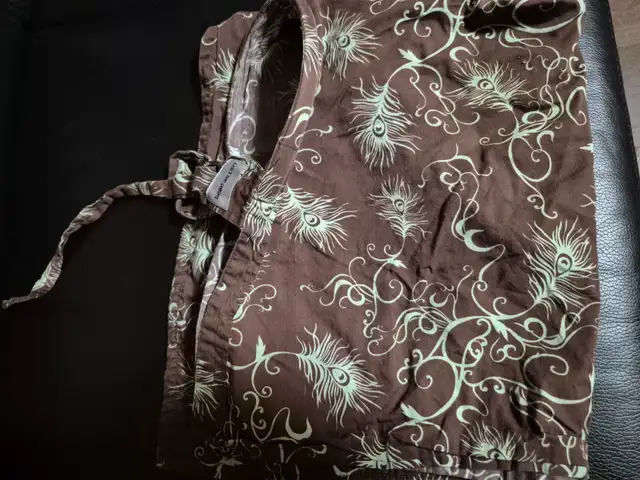 Two cotton nursing covers in Feeding & High Chairs in Oakville / Halton Region - Image 9