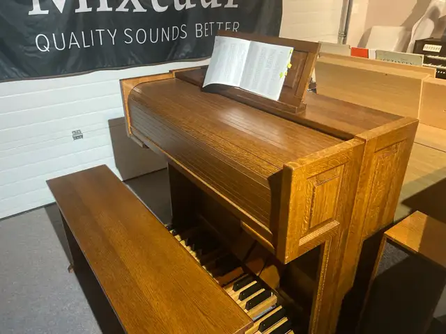Mixtuur organs Hauptwerk  in Pianos & Keyboards in Calgary - Image 9