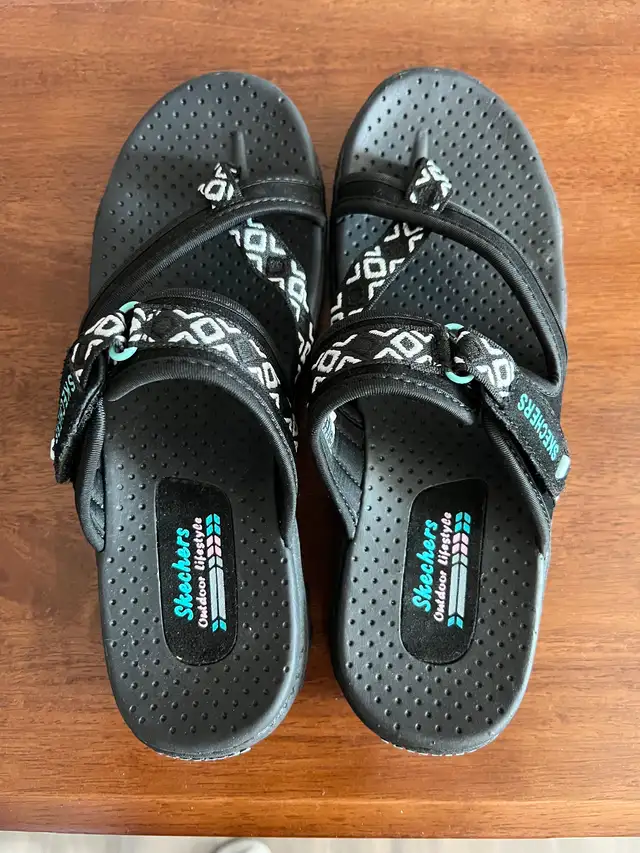 Skechers Womens Reggae Adjustable Sandals