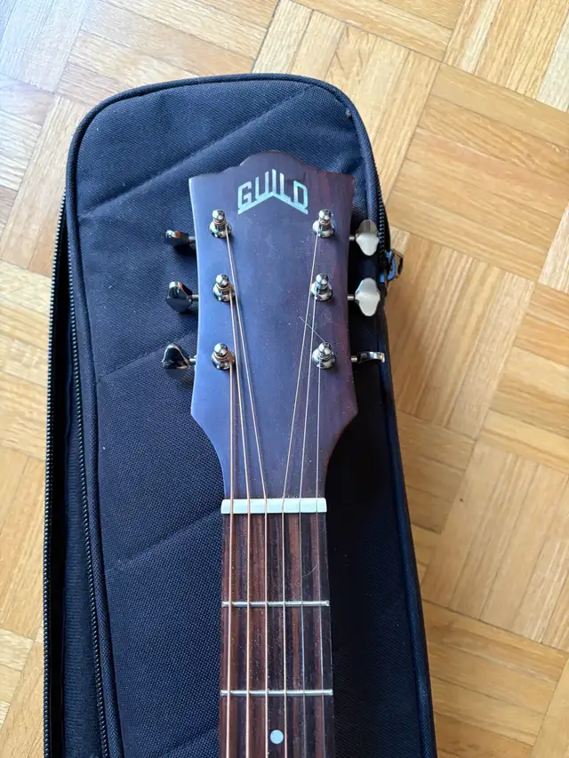 Guild OM240CE acoustic electric guitar  in Guitars in Markham / York Region - Image 8