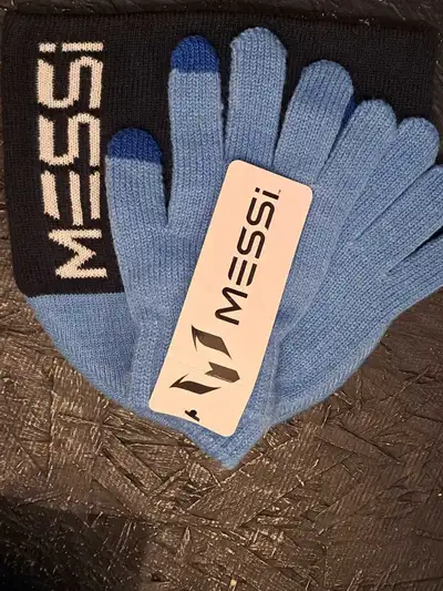NEW Messi Boys 2pc Toque and Mitten Set; L/XL, View more