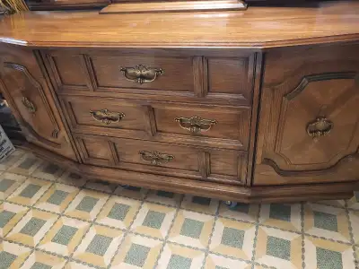 Meuble avec miroir- Chêne, excellent état , View more