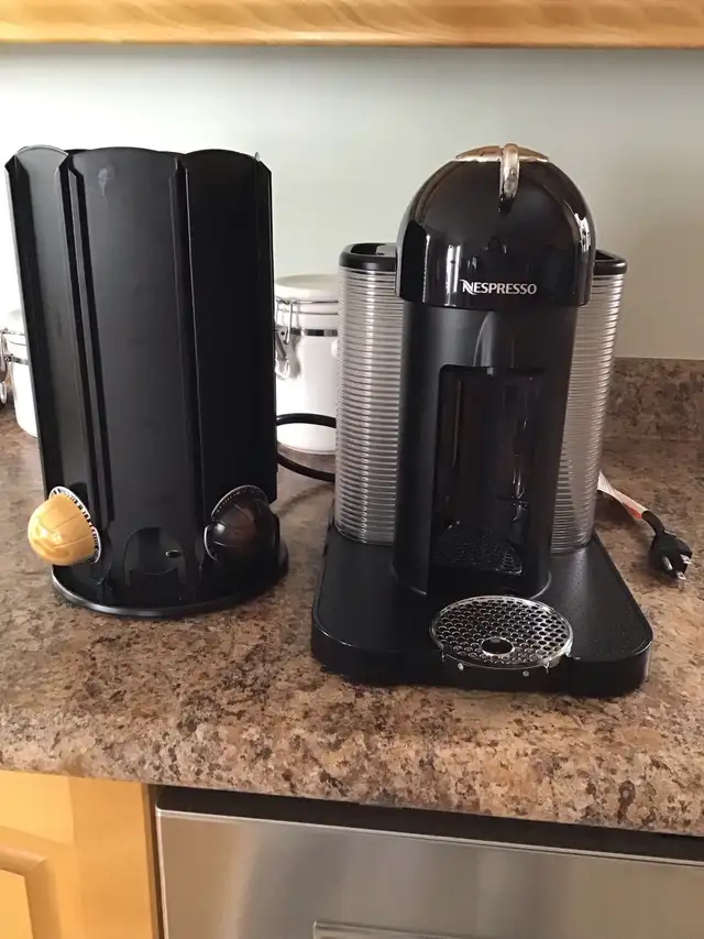 Machine à café Nespresso Vertuo par Breville, noir mat in Coffee Makers in Québec City - Image 2