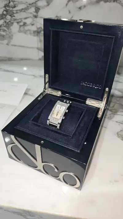 Extremely rare ladies 3.50ct Jacob & Co diamond watch. 3.50ct of the highest clarity vvs/D colour di...