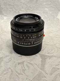 Leica Summicron M 35mm f/2 lens