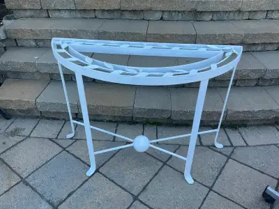 BEAUTIFUL METAL CONSOLE TABLE 40x16x27.5 INCHES , View more