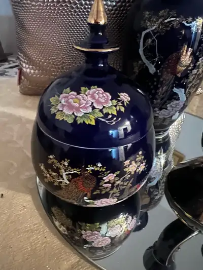 Ensemble de vases décoratifs, View more