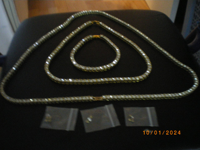 Ensemble de chaines et bracelet pour dame dans Bijoux et montres  à Drummondville - Image 2