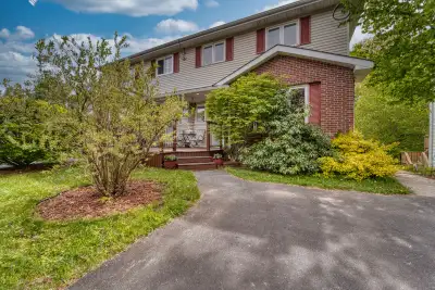 Come enjoy Nova Scotia’s beautiful summer at this fantastic, cozy home located perfectly close to al...