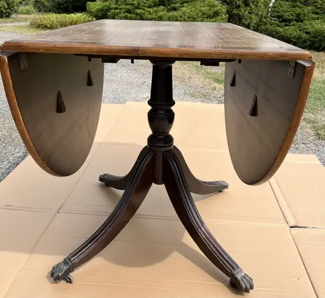 Duncan Phyfe 2 drop leaf  Table  in Other Tables in City of Halifax - Image 3