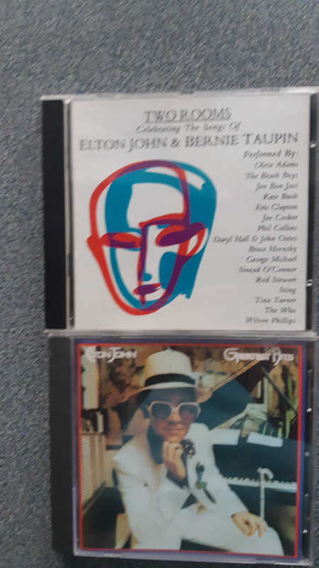 2 Cd musique Elton John Music CD dans CD, DVD et Blu-ray  à Lévis