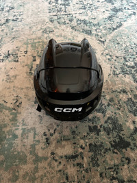 Kids hockey / skating helmet. CCM XT10 size XS 
