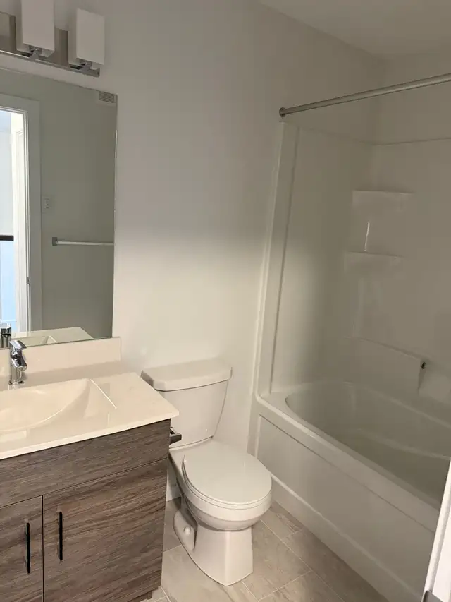 House for Rent finished basment in Long Term Rentals in Winnipeg - Image 3
