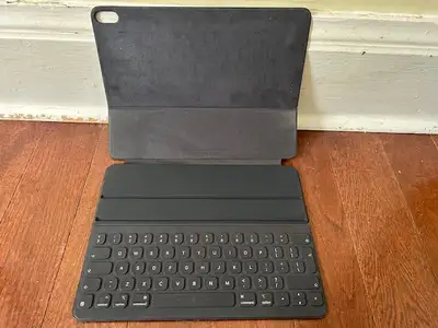 Ipad Pro Folio Smart Keyboard 12.9 inch (6th generation), View more