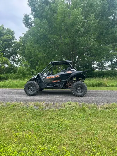 Very clean 2022 yxz1000ss. 2500km. Runs and drives great. Has half windshield, 4 point harnesses and...