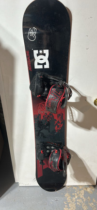 Elan snowboard and technine bindings 