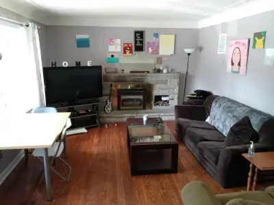 6 Bedroom older home. Large rooms, high ceilings well kept 5 min from campus. Available May 1st. Har...