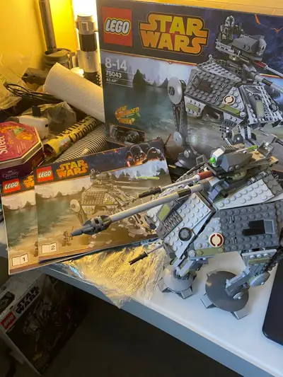 Included: Box, Instructions Sheet, and Set NO MINIFIGURES