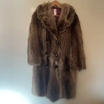 Women’s Vintage Real Fur Coat (Size: Large), View more