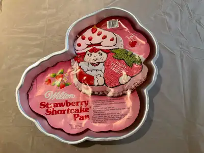 Vintage Strawberry Shortcake Cake Pan, View more