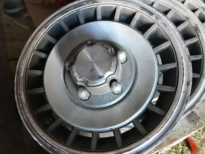 Set of 4 hub caps for a FORD 1979-91 pickup or van E7TA-1130-GA Used set, but in good condition, no...